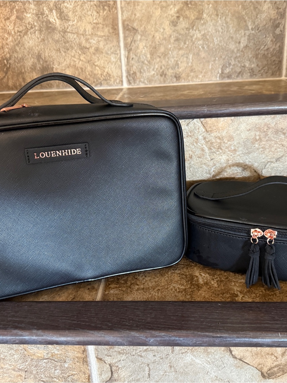 LOUENHIDE Black Women's Cosmetic Travel Case Set